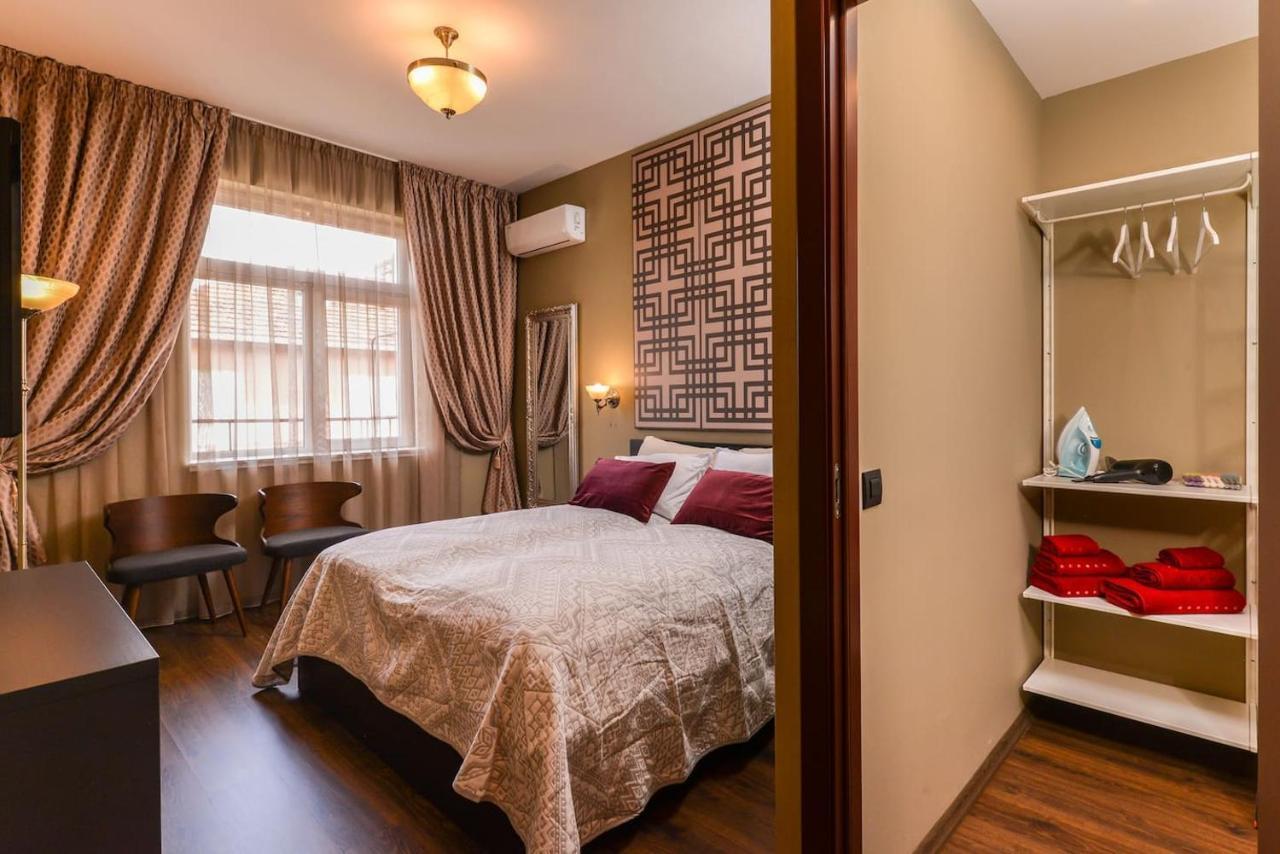 Sofia Dream Apartments - Jazzy Two Bedroom Suite By Flat Mаnager ภายนอก รูปภาพ