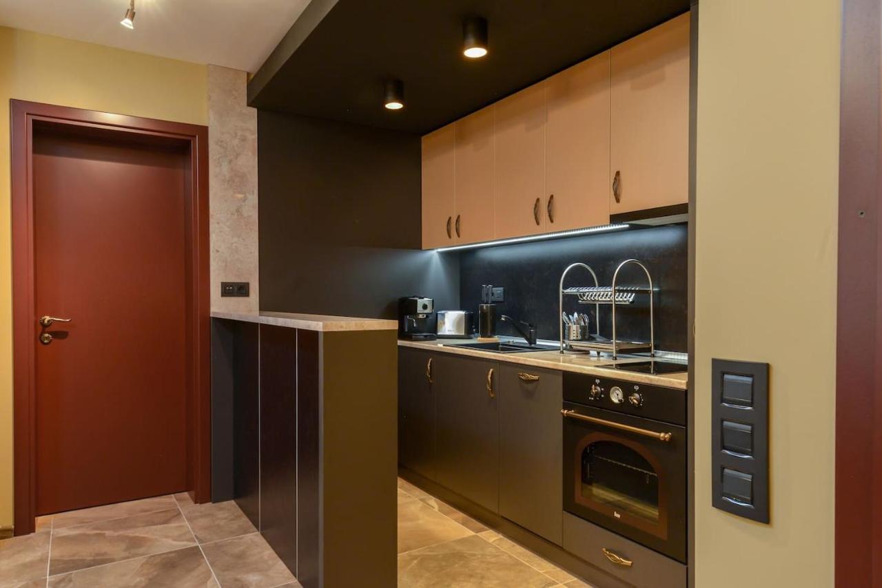 Sofia Dream Apartments - Jazzy Two Bedroom Suite By Flat Mаnager ภายนอก รูปภาพ